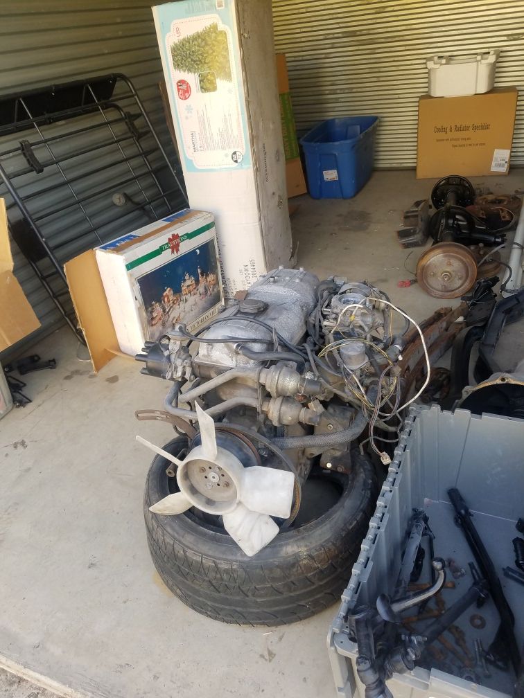 1980's Mazda b2000 inline 4cyl engine w/ 5 speed transmission