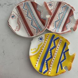 Pier 1 Ceramic Fish Shaped Plates Colorful Plates- New Set Of 3 - Small Chip On One Plate 