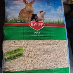 Pine Small Animal Bedding