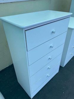 Dresser 5 drawers