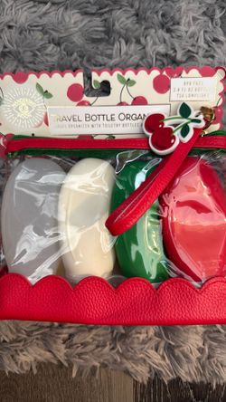 Travel bottle set