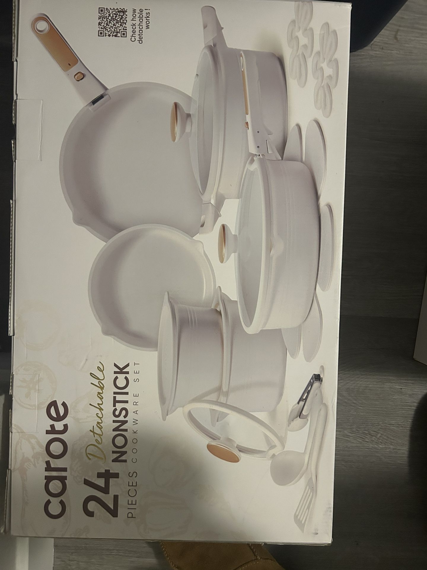 pot & pan set never opened