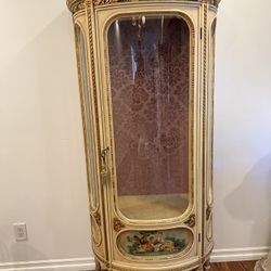 Italian curio Cabinet 