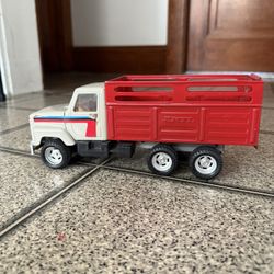 Vintage ERTL International Livestock Hauler Truck Great Shape! See Pics!