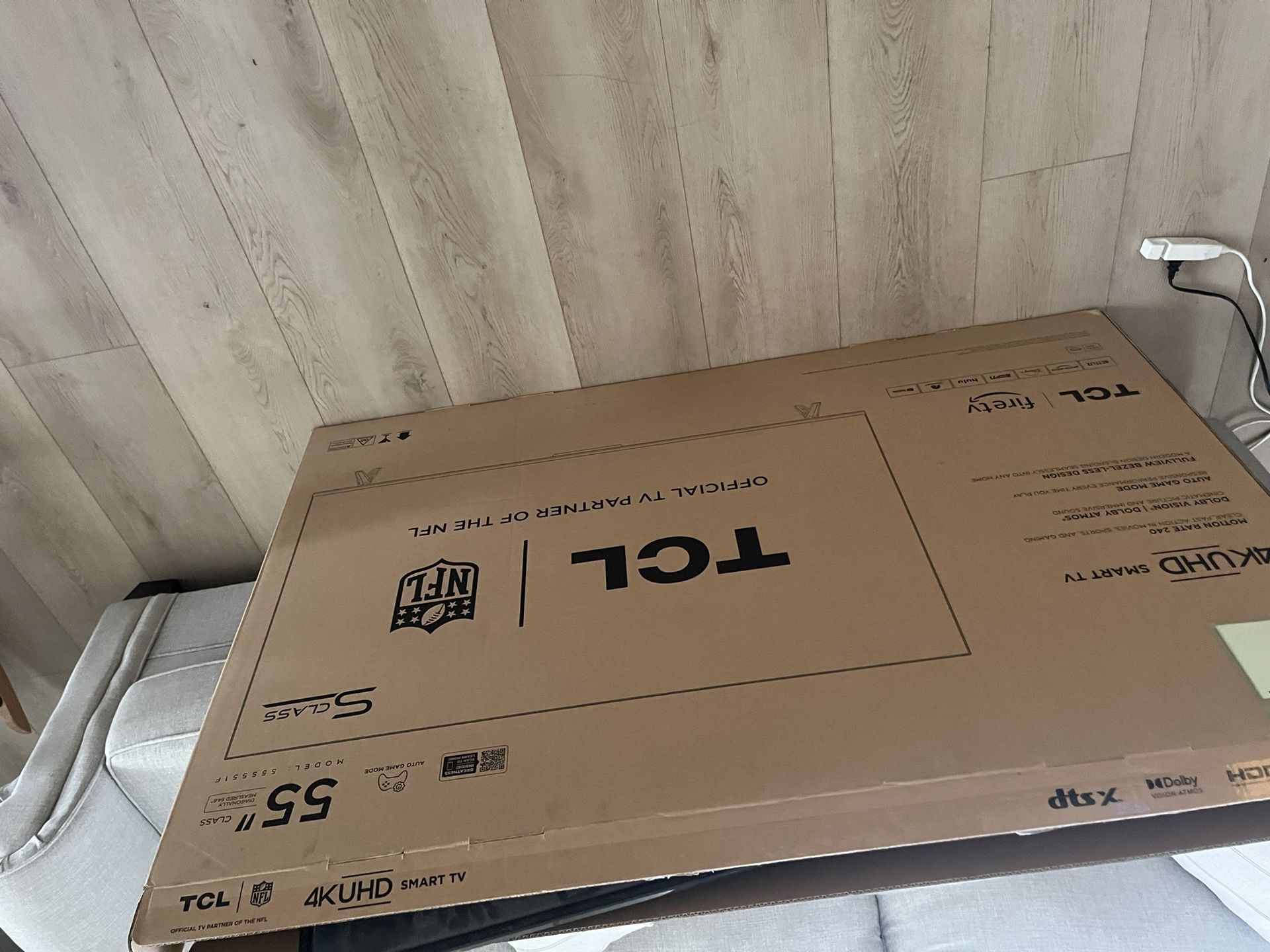 2 Roku Tvls 55 Inch Flatscreen Tv, 4k Uhd 240hz-comes With Stand.