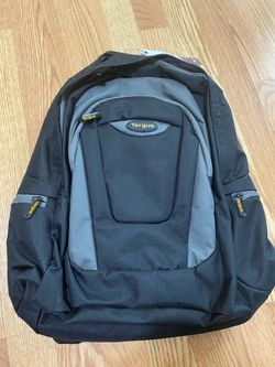 Targum Backpack (13’’x7’’x18.9’’)