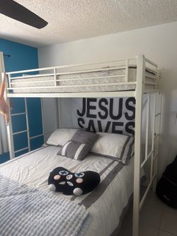 Twin Over Queen White Metal Bunk Bed + Queen Mattress Included