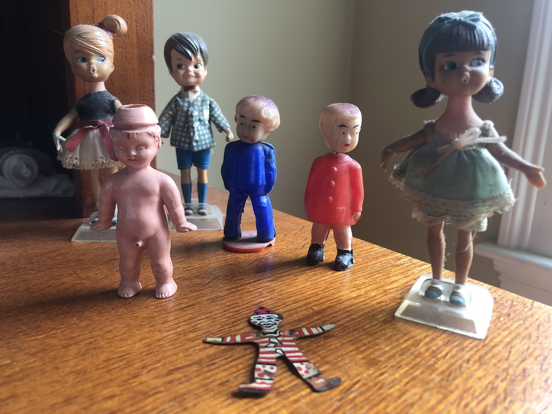 Small dolls , Tin Clown , Magnetic Head Dolls