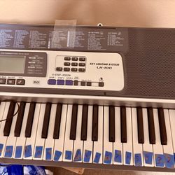 CASIO LK-100 Electronic Keyboard 
