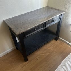 Table With Drawers ‼️‼️