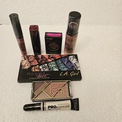 L.A Girl 7 PC Eyeshadow Palette Foundation Glitter Lip gloss Lipstick  Concealer. 