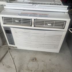 AC window unit