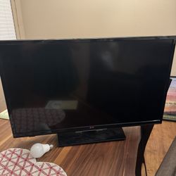 32 Inch LG TV 
