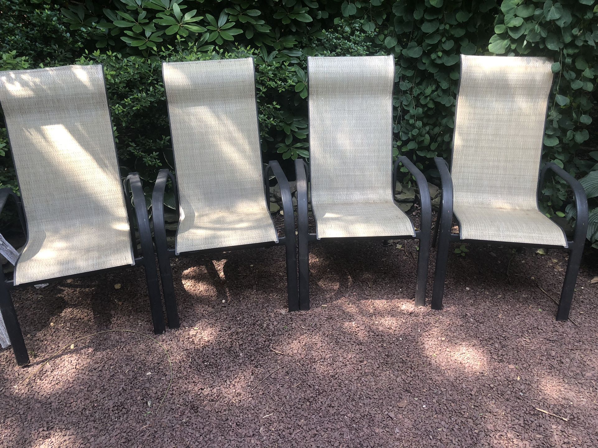4 Stackable Chairs