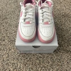 Air Force 1 ( Size 6y/ 7.5 Womens)