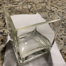 Thick Glass Square Vase Weighted Bottom So It Will Not Tip Over, Can Be Used For Organization 