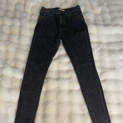 Black Levi’s Jeans