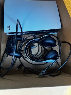 Ps5 + New Black Controller+ LG Montior + 3D pulse headset PICK UP ONLY!!