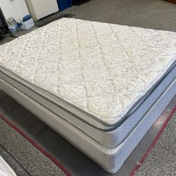 Full Size Mattress And Box Spring 