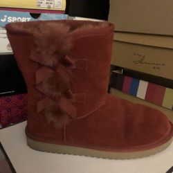 Koolaburra Boots By Ugg Size 8  