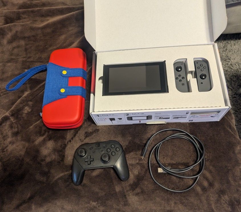 Nintendo Switch + Pro Controller