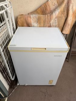 Chest Freezer Insignia Works Great!