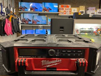 Milwaukee M18 PACKOUT Radio 10 Speaker + Battery Charger A/C 2950-20 Bluetooth  (207)
