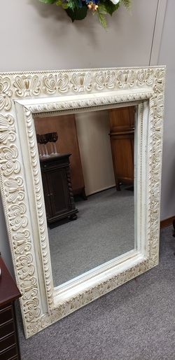 Beautiful Mirror can be displayed horizontally or vertically