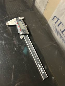 Digital caliper