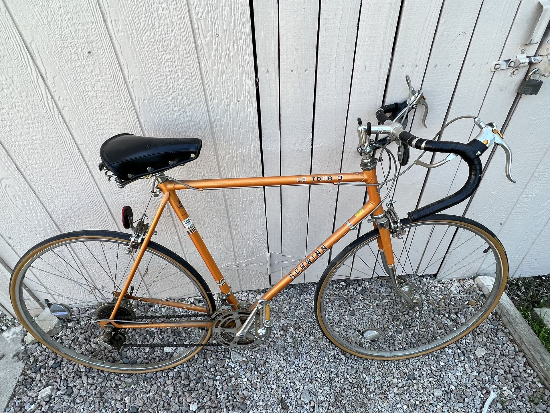 Schwinn Bike Le Tour 2 for Sale in Mesquite TX OfferUp