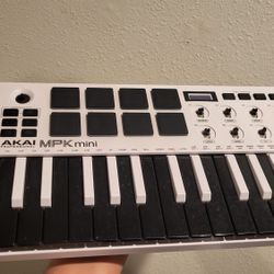 Akai Mpk Mini Keyboard M3