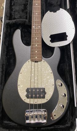 USA EBMM Stingray SUB Ernie Ball Music Man