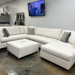 XXXL PERFORMANCE FABRIC CREAM SECTIONAL 
