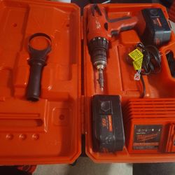 Milwaukee Cordless Drill Set