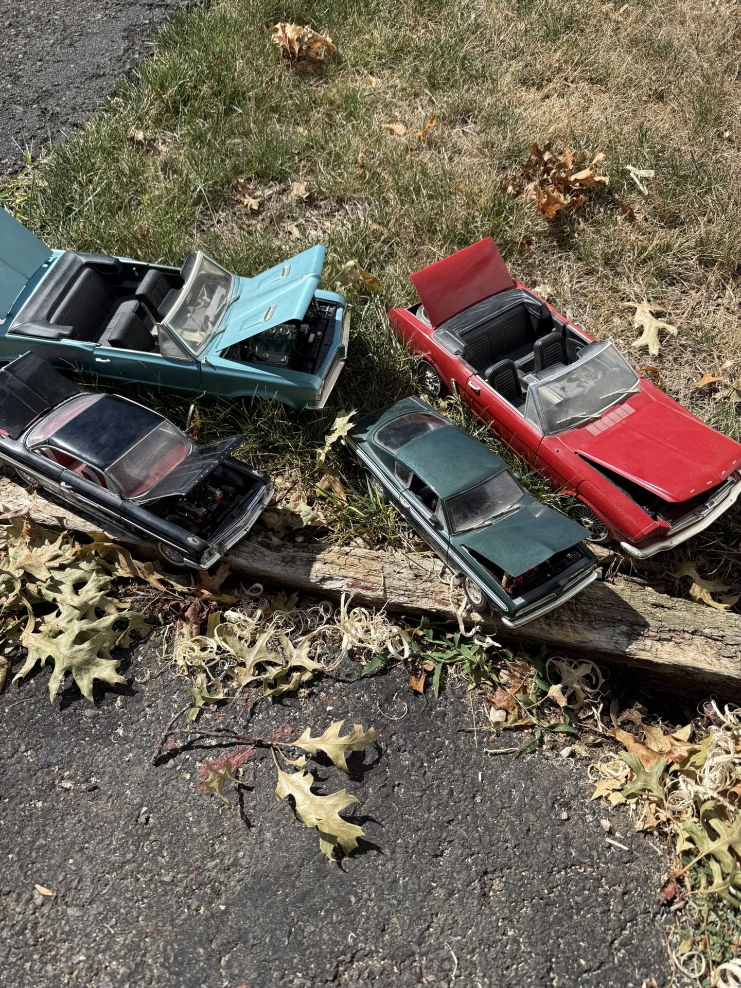 Vintage 1:12 And 1:18 Model Toy Cars Die Cast 