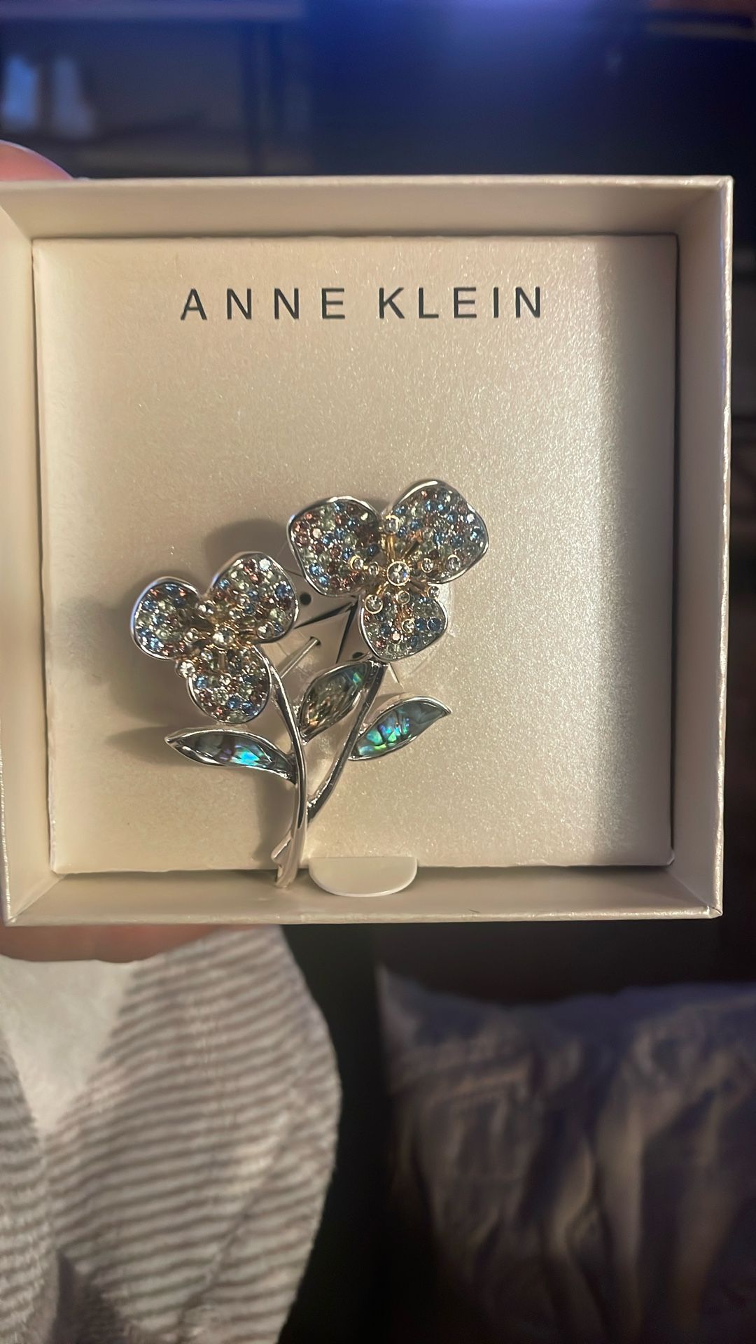 Anne Klein Flower 🌸 pin