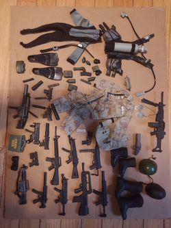 Gi joe 12-inch weapons/accessories