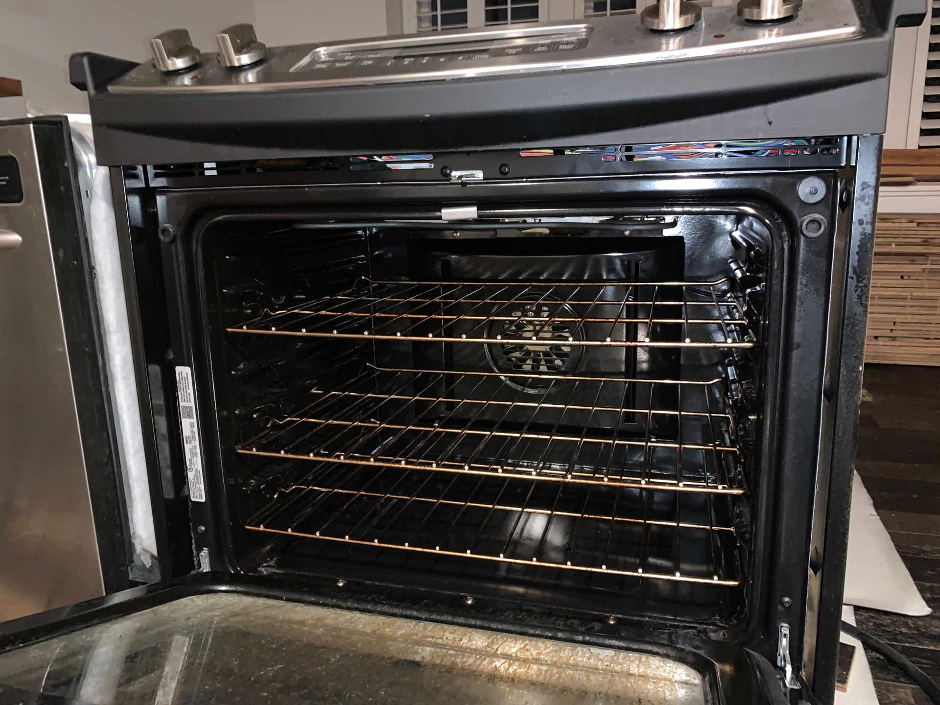 GE Appliances JS750SFSS 4.4 cu. ft. SlideIn Electric Range w/ True