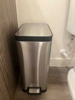 Trash can