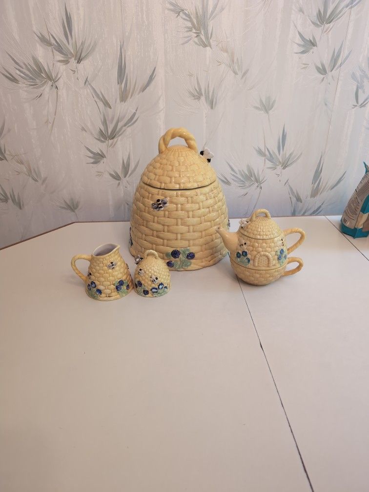 Kate Williams 'beehive'- Cookie Jar, Teapot, Teacup, Cream And Sugar set