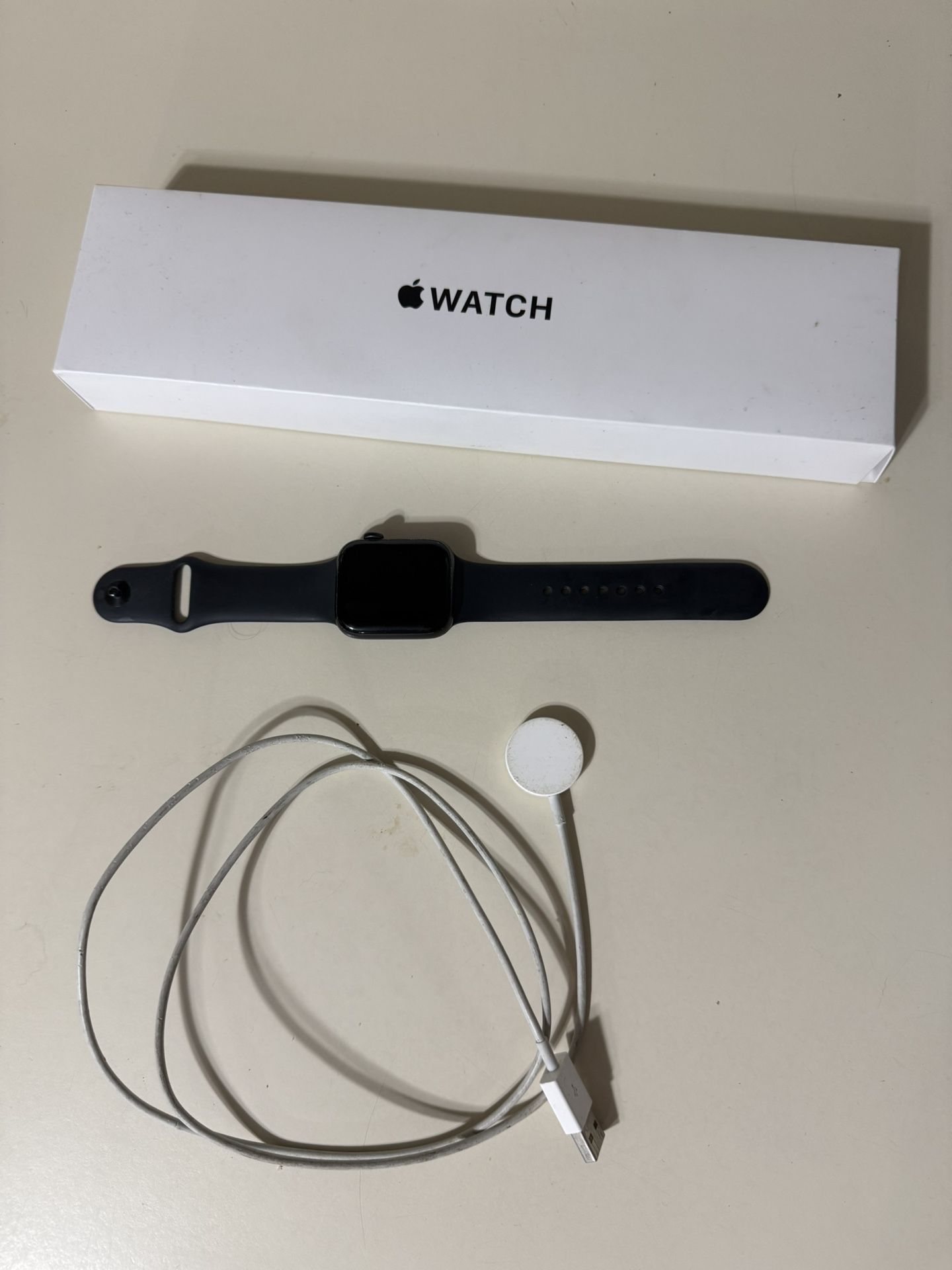 Apple Watch SE 44mm