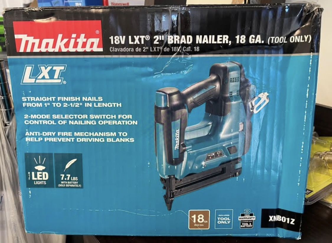 Makita 18V LXT Lithium-lon 18-Gauge Cordless Brad Nailer (Tool-Only)