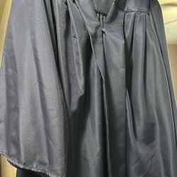 Graduation gown Redwood 