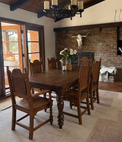 Beautiful Wood turned leg table