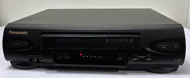 Panasonic PV-V4022 -Omnivision 4 Head Blue Line VCR (#1479)