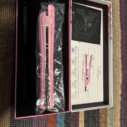Royale Pro Hair Straightener 