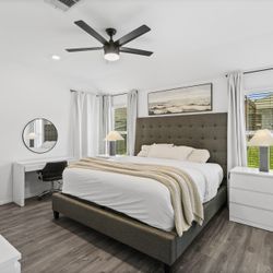 Star Furniture King Bed 