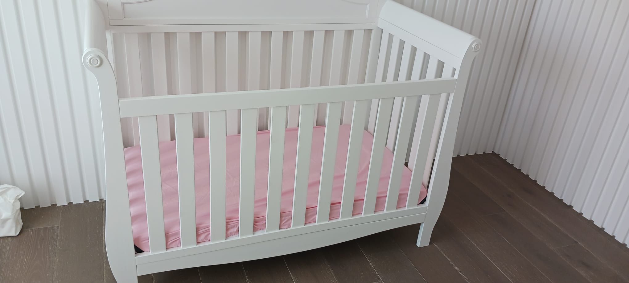 Crib And Changing  Table Dresser 
