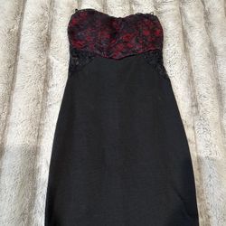 Women’s Dress, Small 