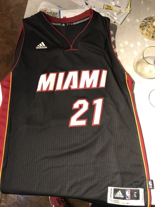 Hussan Whiteside Large Miami Heat Miami Vice pink Rare jersey for Sale in  Jacksonville, FL - OfferUp